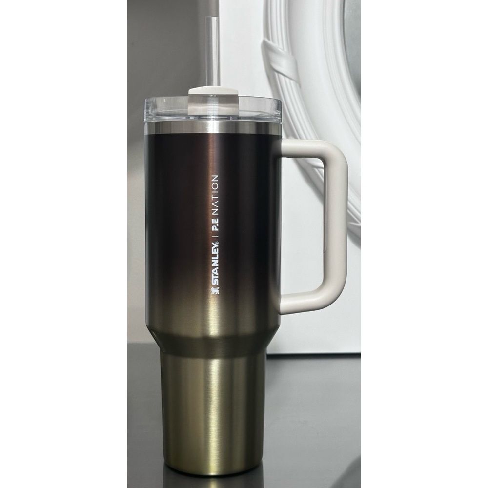 Stanley x P.E. Nation LIMITED EDITION 2024 Australia Exclusive 40oz Tumbler‎